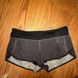 Lululemon Run Speed Up Shorts Heather Gray Black Lakeside Blue Size 6 2.5inch